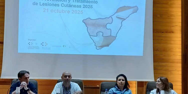 170 enfermeras del SCS asisten a las Jornadas tinerfeñas sobre prevención y tratamiento de lesiones cutáneas