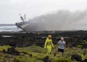 Se suspende el traslado a Extremadura del joven marroquí que llegó a Lanzarote porque no es menor de edad