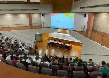 El SCS celebra en el Hospital Doctor Negrín un taller participativo sobre cohesión de equipos profesionales