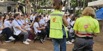 Sanidad y Ayuntamiento de Santa Cruz de Tenerife forman a la ciudadanía en reanimación cardiopulmonar