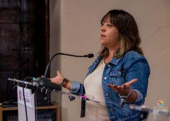 photo_5992319143266862418_y