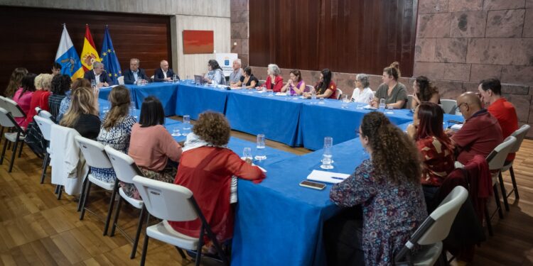 Canarias potenciará el próximo año sus políticas de cooperación en el exterior