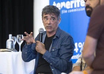 Volcano Films, una de las principales empresas audiovisuales de Canarias, dice que el Teide está bajo dominio de la burocracia