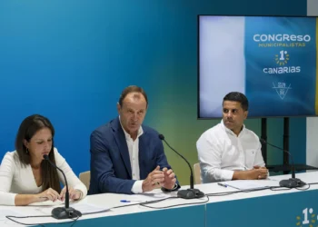 Óscar Hernández encabeza la candidatura al congreso constituyente de Primero Canarias