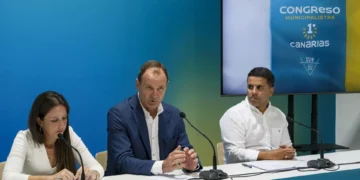 Óscar Hernández encabeza la candidatura al congreso constituyente de Primero Canarias