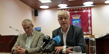 El PSOE llega a un acuerdo con el PP e IU para gobernar juntos en el Cabildo de El Hierro