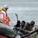 Salvamento Marítimo rescata un cayuco con 72 hombres en aguas próximas a El Hierro
