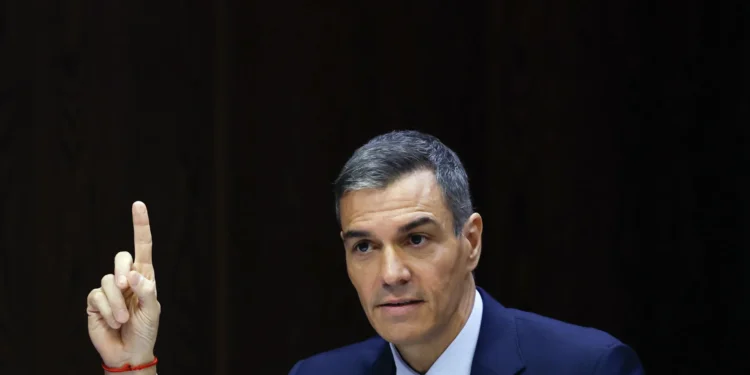 Pedro Sánchez dice a CC que si convence al PP, se convalidará el ‘decreto Canarias’