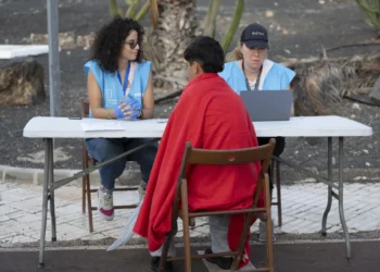 La Fiscalía de Canarias cree un «error» el plazo de 15 días para trasladar a los menores migrantes a otras comunidades