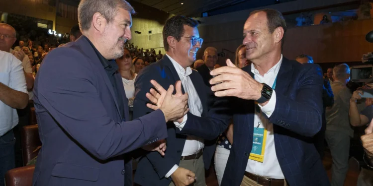 CC abraza la unidad nacionalista que se propone relanzar Municipalistas Primero Canarias