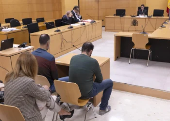 Dos policías locales de Tenerife confiesan que se quedaron 83.000 euros de multas cobradas en efectivo