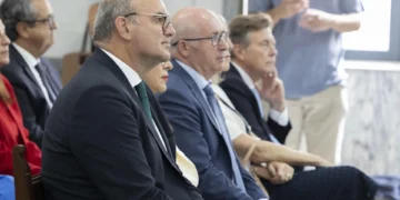 La Delegación del Gobierno reprocha a Canarias que pidiera trasladar a un menor que había dicho que tenía 20 años