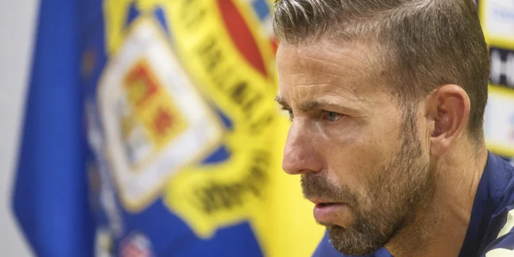 Luis García pide a sus jugadores que ser el equipo menos goleado se convierta en «una obsesión»