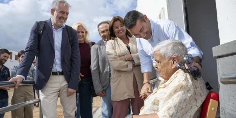 Clavijo echa en falta «más diligencia» del Estado para atender a los menores solicitantes de asilo