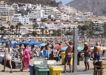 Canarias recibe hasta septiembre 11,4 millones de turistas extranjeros, un 4 % más, y su gasto en destino crece un 9 %