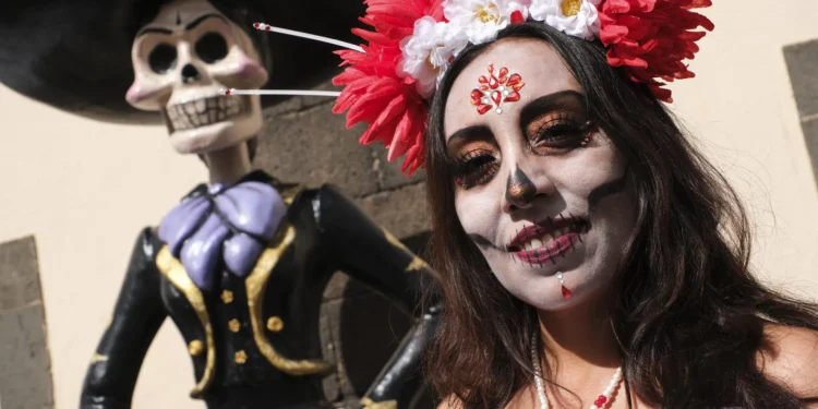 La Laguna y México se unen para acercar el Día de los Muertos y la Noche de Finados