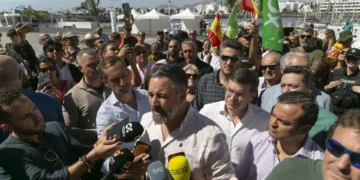 Abascal: Yo también estaría dispuesto a salvar a Óscar Camps pero para que vaya a prisión