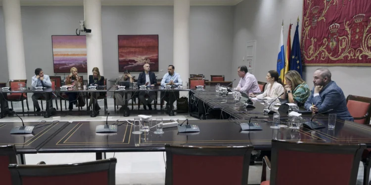 PSOE y NC acusan a Vox de difundir odio y este les replica que no quieren escuchar la realidad