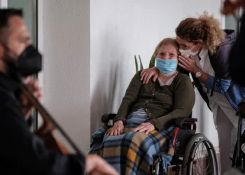 Canarias es la región donde más aumentan las personas atendidas por el servicio de dependencia y donde más baja la espera