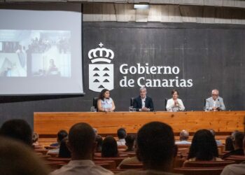 Fernando Clavijo destaca la colaboración con los municipios para fortalecer el sistema de seguridad canario