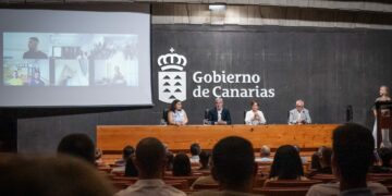 Fernando Clavijo destaca la colaboración con los municipios para fortalecer el sistema de seguridad canario