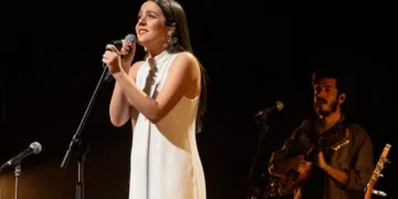 La cantante Valeria Castro anuncia que se toma una «pausa» para recuperarse física y mentalmente