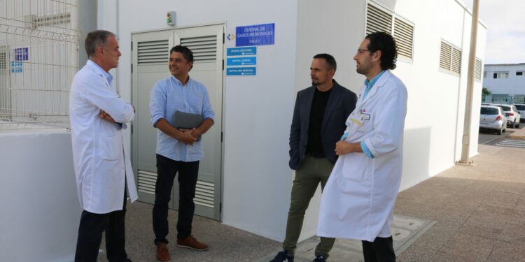 Sanidad invierte 750.000 euros en una nueva central de gases medicinales para el Hospital Molina Orosa
