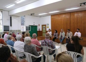 Visita de la alcaldesa, Carolina Darias, al barrio de El Batán (1)