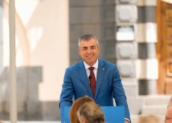 Manuel Domínguez: “El futuro de Canarias depende de la protección y el fomento de nuestro REF”