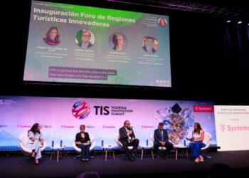 Jéssica de León explica el proyecto piloto para impulsar la comercialización online de experiencias turísticas