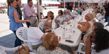 Bienestar Social fomenta el envejecimiento activo de 300 personas en el III Encuentro de Mayores de Fuerteventura