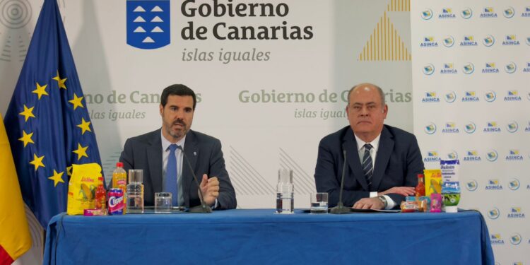 Gobierno y Asinca lanzan una campaña para impulsar los productos Elaborados en Canarias en la Península