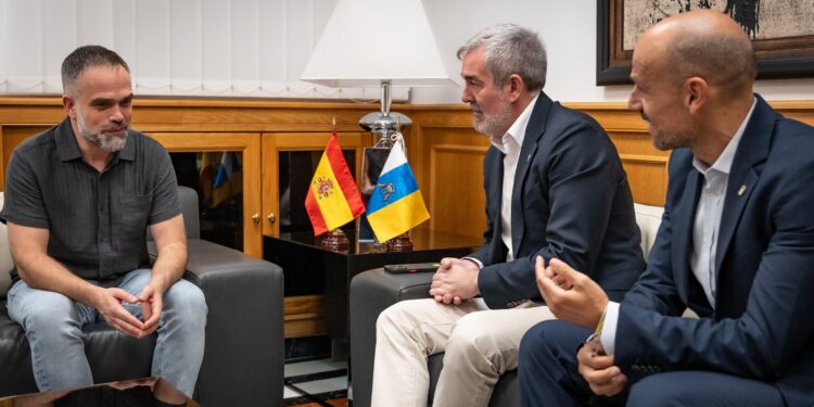 Fernando Clavijo reconoce el papel de los voluntarios en la Franja de Gaza