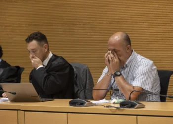 Las acusaciones mantienen que el tesorero de La Oliva malversó fondos municipales: «Es un caso de corrupción»