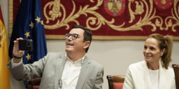 El Gobierno de Canarias sube un 45 % la inversión en vivienda y la oposición le afea que el esfuerzo es de la UE