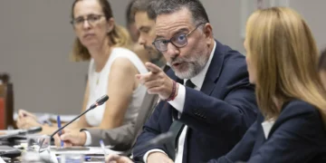 Canarias implantará de forma progresiva desde 2026 la gratuidad de los libros de texto