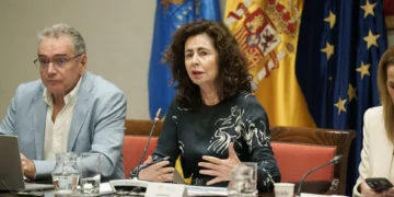 El Gobierno de Canarias reafirma su idea de rebajar el IGIC, mientras la oposición descalifica el presupuesto