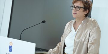 Bienestar Social prevé un servicio de apoyo para las personas cuidadoras familiares de mayores a través de una app