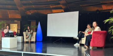 La Gerencia de Atención Primaria de Tenerife visibiliza el papel de las personas cuidadoras en unas jornadas