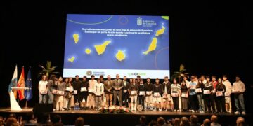 Canarias impulsa la educación financiera juvenil con jornadas formativas dirigidas a los estudiantes
