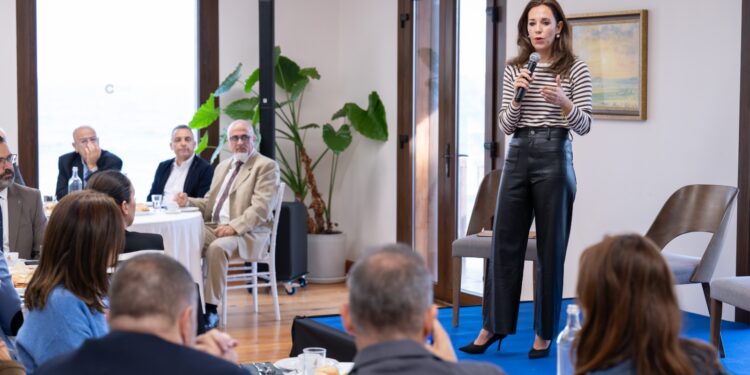 Turismo desarrolla dos proyectos piloto de control de flujos y fiscalidad sostenible en espacios naturales