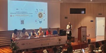 Un centenar de sanitarios y estudiantes participan en las I Jornadas Científicas BPSO de Fuerteventura