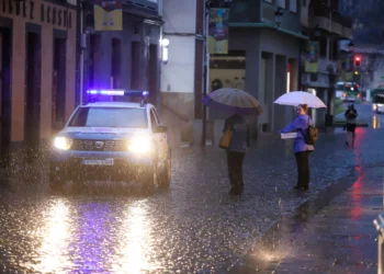 La borrasca descarga 80 litros/m2 de agua en Gran Canaria y deja un centenar de incidentes
