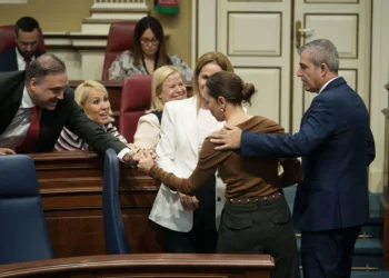 Canarias aprueba sin consenso una ley con el objetivo de frenar las viviendas turísticas