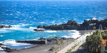 El Gobierno de Canarias declara la alerta por lluvias, oleaje, inundaciones y viento