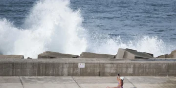 La borrasca Claudia provoca una decena de incidencias menores en Tenerife por el viento