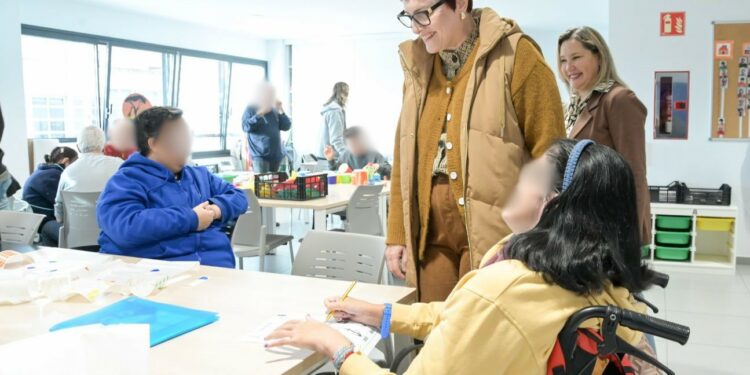 Bienestar Social destina 17,8 millones de euros del IRPF para 354 programas que han beneficiado a 841.000 personas