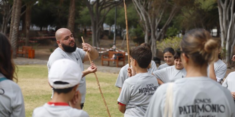 La III Semana de Juegos y Deportes Tradicionales acerca las modalidades vernáculas a los escolares de La Gomera