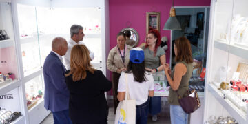 Manuel Domínguez anuncia la incorporación de los puestos de los mercados a los bonos consumo archipiélago