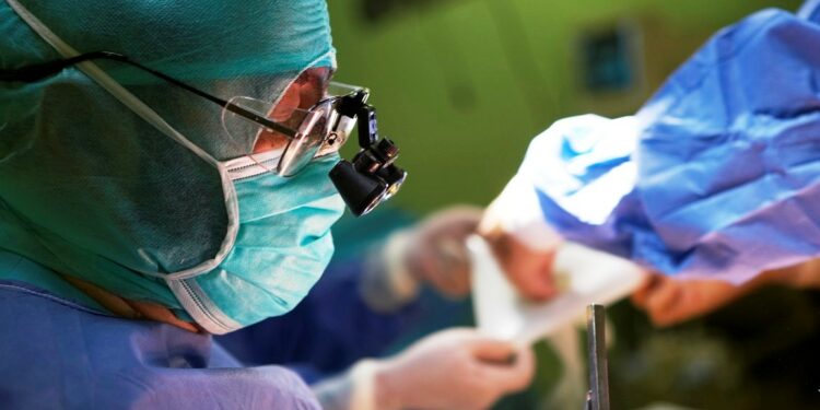 La huelga nacional de médicos registra un seguimiento del diez por ciento en las instituciones del SCS